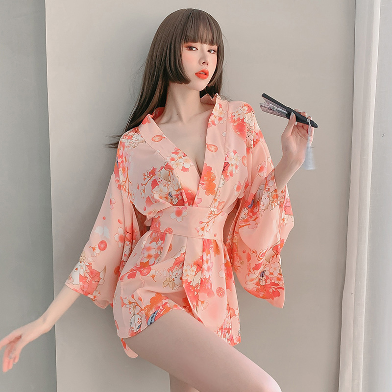 Hộp quà Holiday - đầm ngủ tổng hợp lụa Satin cộc tay dáng lửng và kimono  sang trọng VERA - Vera Vietnam