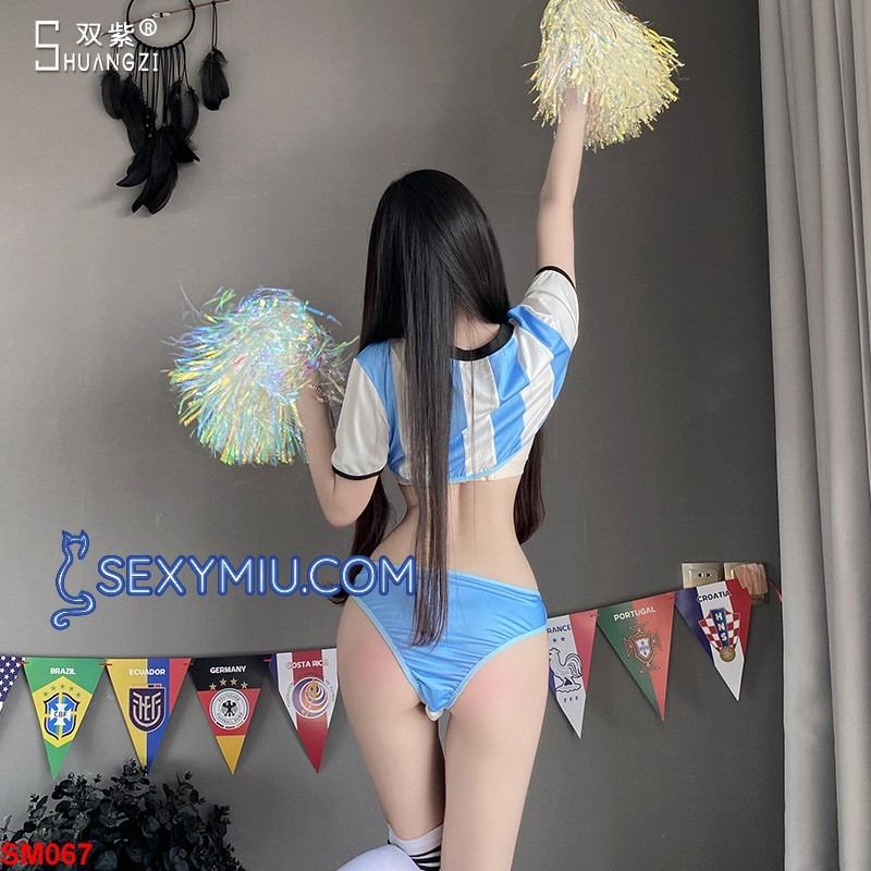 Cosplay thể thao sexy